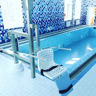 Стационарный подъёмник для бассейна Physioteсhnica вертикальный в Пятигорске